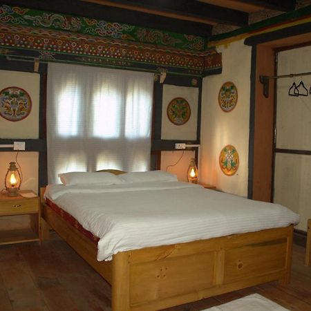 Ama'S Village Lodge Paro Bagian luar foto
