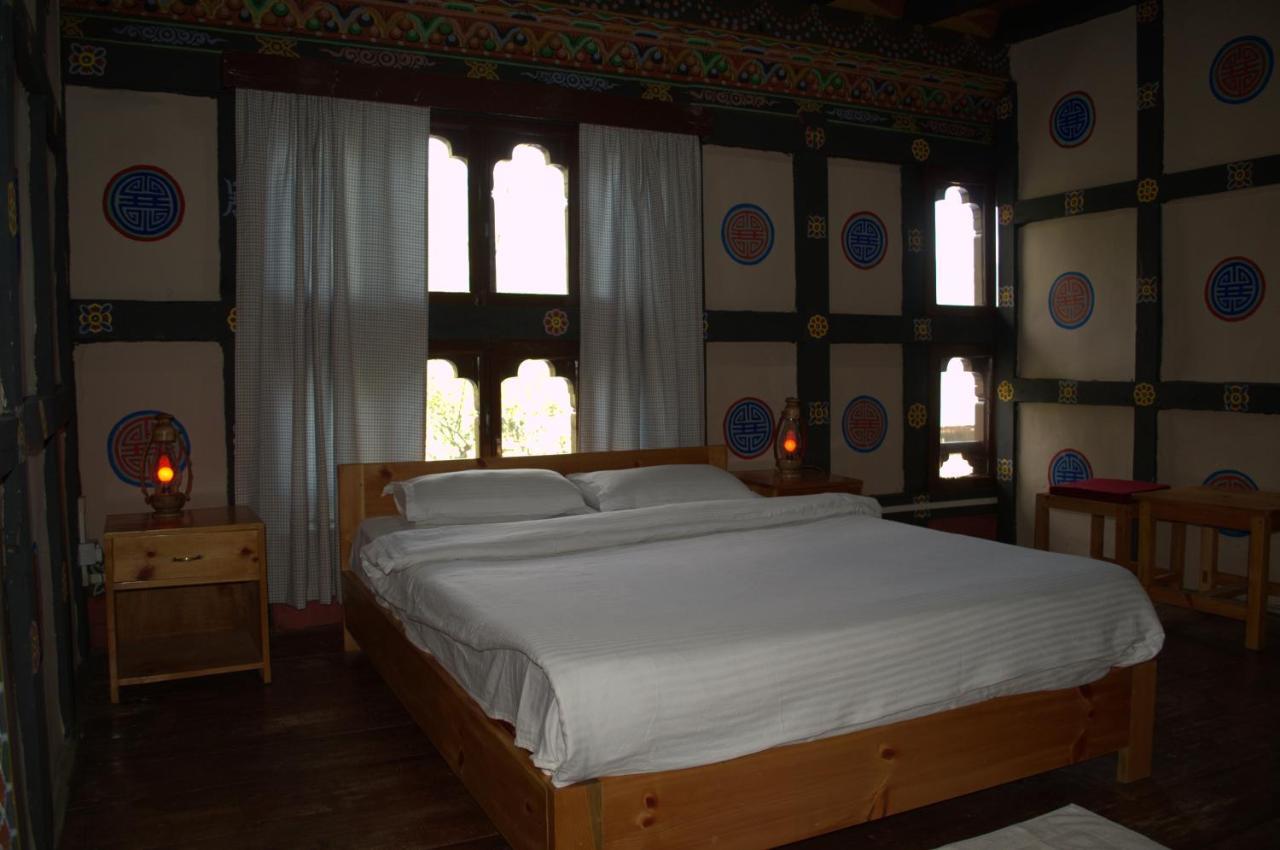 Ama'S Village Lodge Paro Bagian luar foto
