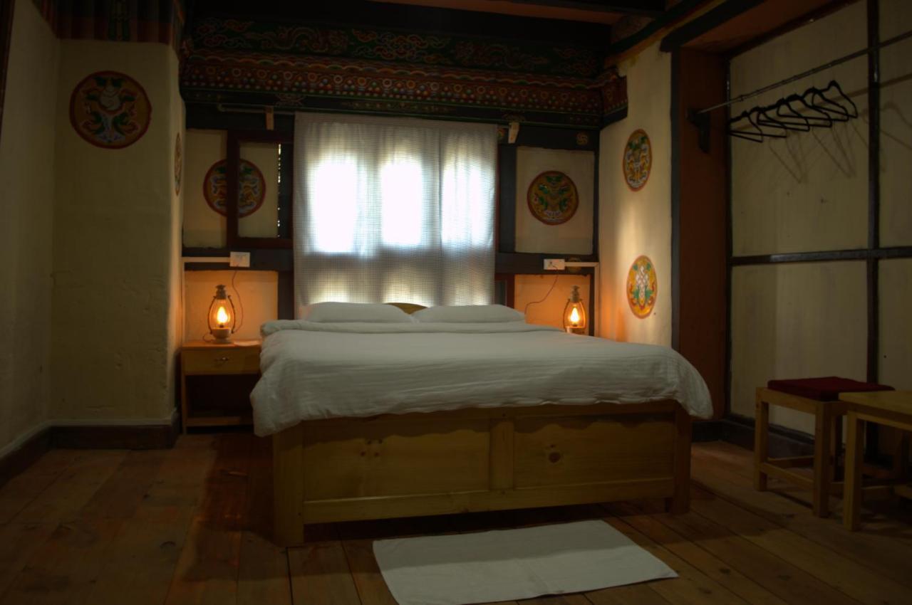 Ama'S Village Lodge Paro Bagian luar foto